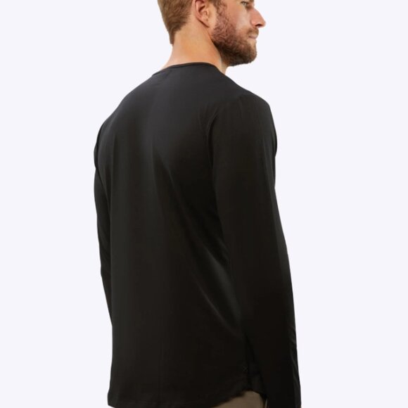 NWT Cuts Men AO Long Sleeve Henley Curve-Hem Black Size M & L MSRP $68 - Picture 3 of 6